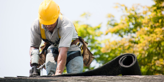 Roofers in Angus, Ontario